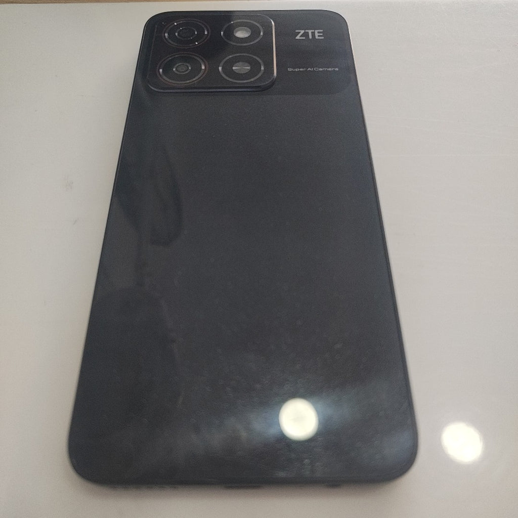 CELULAR ZTE BLADE A35 Z2453 (2024) 64 GB 4 GB RAM (SEMINUEVO)