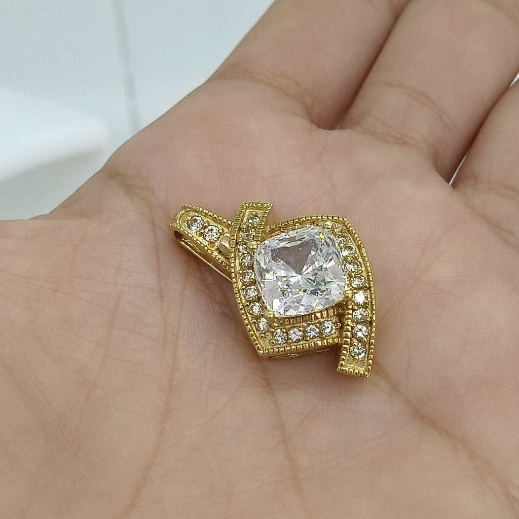 DIJE ORO 14 K 8.7 GRMS (SEMINUEVO)
