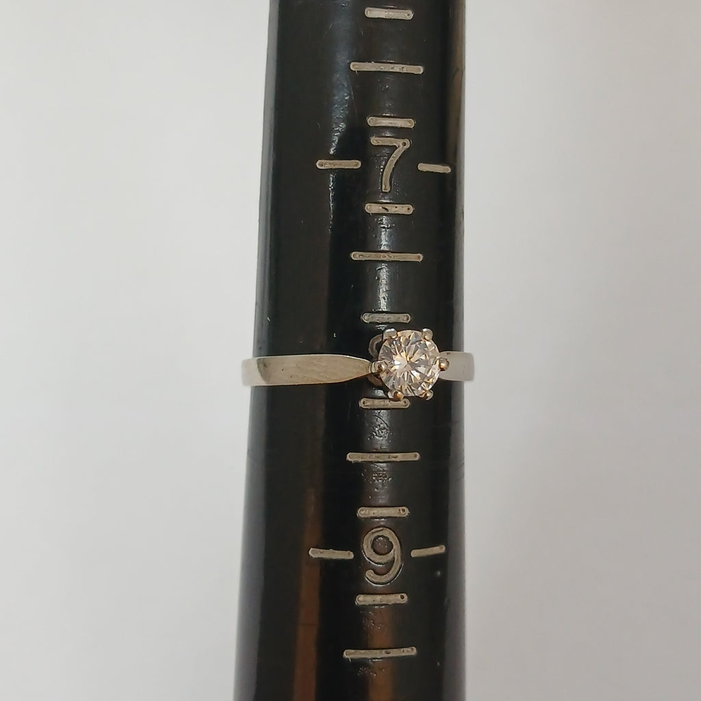 SOLITARIO ORO BLANCO 14 K 1,90 GRMS (SEMINUEVO)
