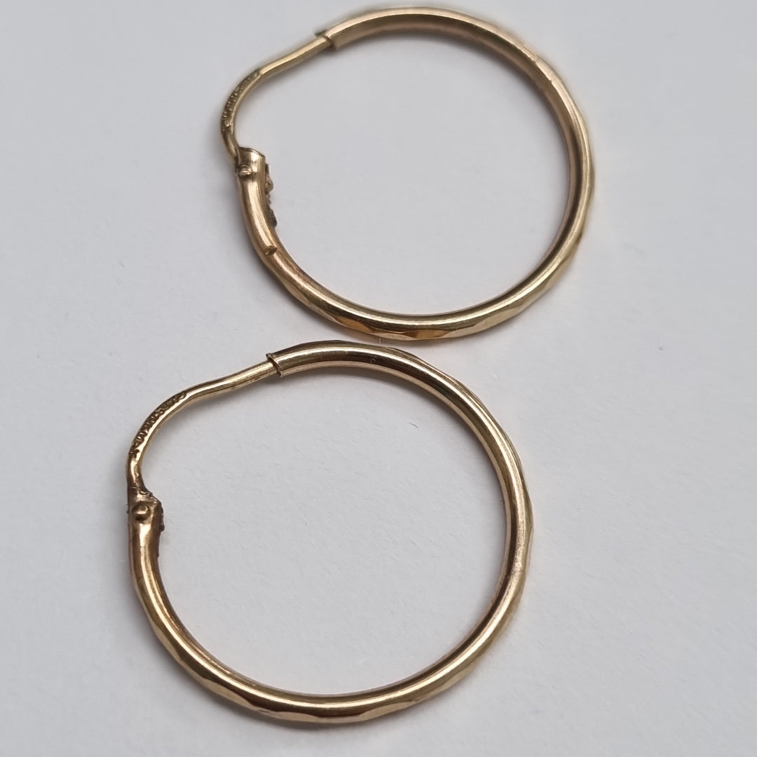 ARRACADAS PAR ORO 10 K 1.1 GRMS (SEMINUEVO)