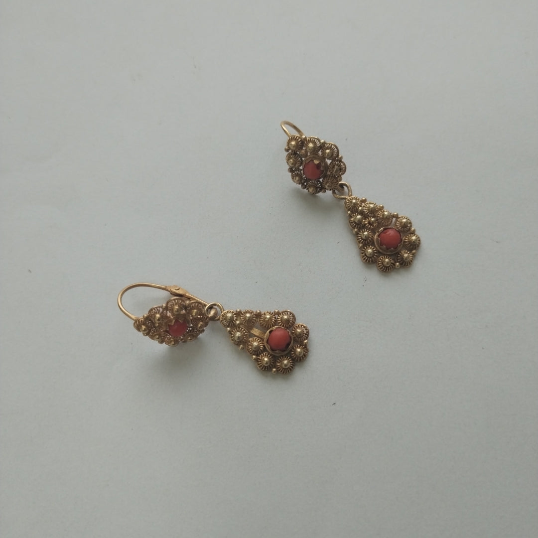 ARETES PAR ORO 8 K 4.8 GRMS (SEMINUEVO)