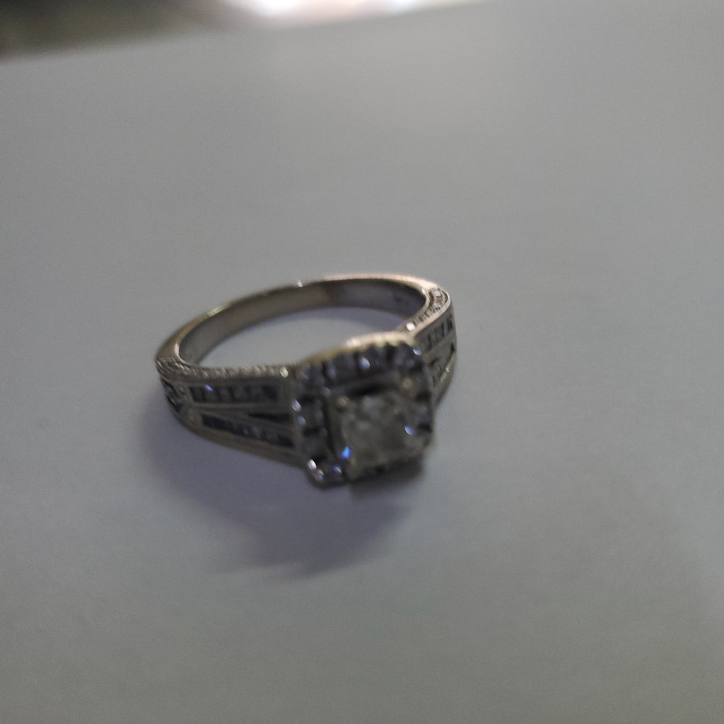 ANILLITO ORO BLANCO 14 K 6,00 GRMS (SEMINUEVO)