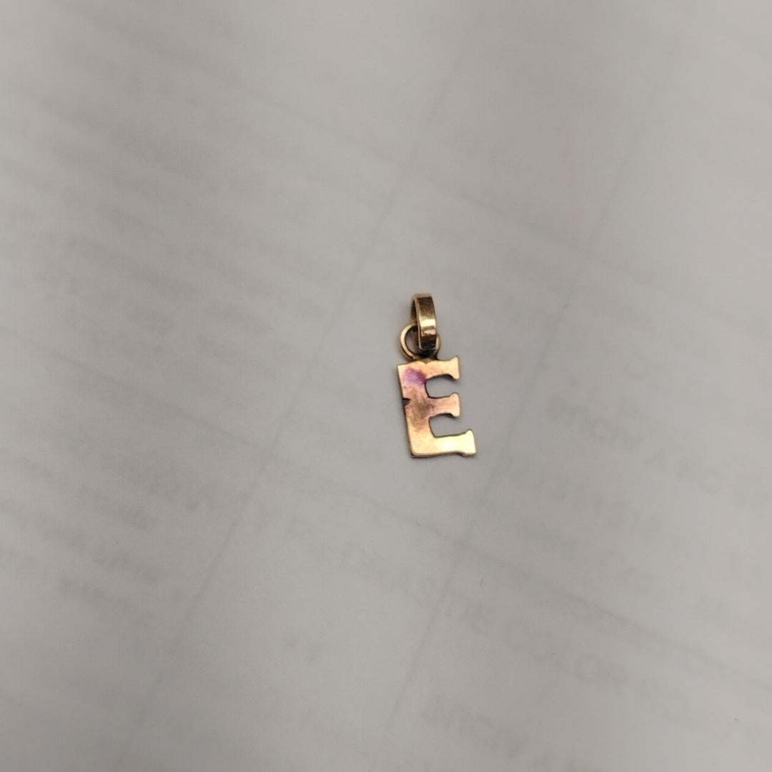 DIJE ORO 10 K 0.3 GRMS (SEMINUEVO)