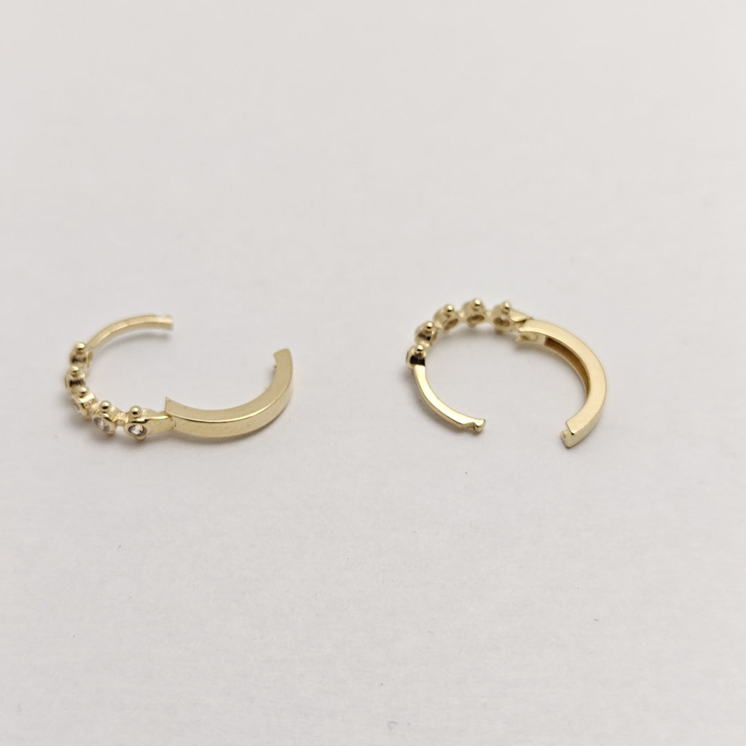 HUGGIES ORO 14K 1.5 (NUEVO)