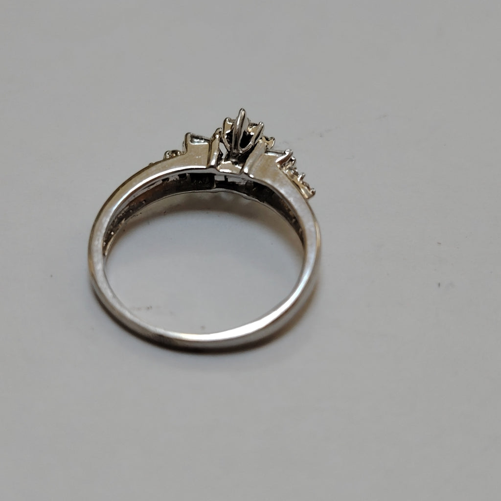 ANILLITO ORO BLANCO 10 K 2,70 GRMS (SEMINUEVO)
