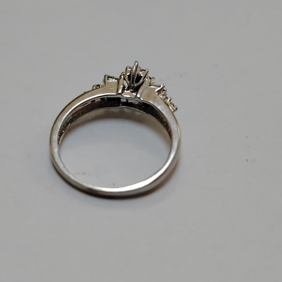 ANILLITO ORO BLANCO 10 K 2,70 GRMS (SEMINUEVO)