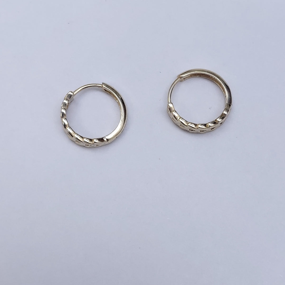 HUGGIES ORO 14K 1.2 (NUEVO)