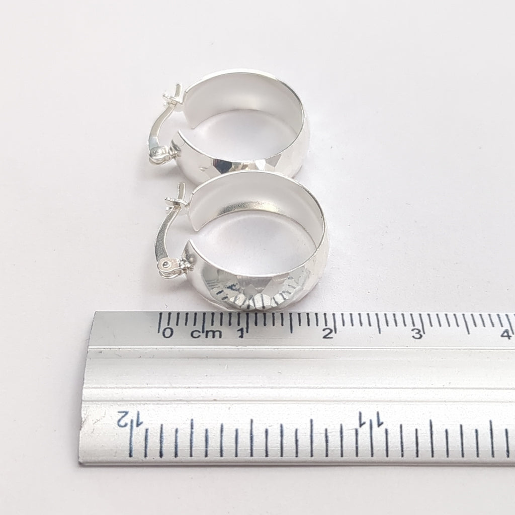 ARETES ARRACADAS FACETADAS PLATA .925 2.8 GR (NUEVO)