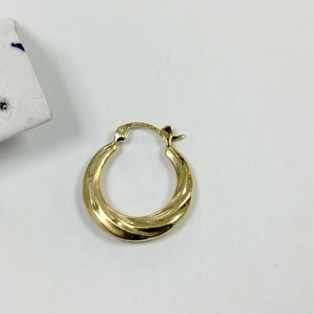 ARRACADAS PAR ORO 14 K 1.9 GRMS (SEMINUEVO)
