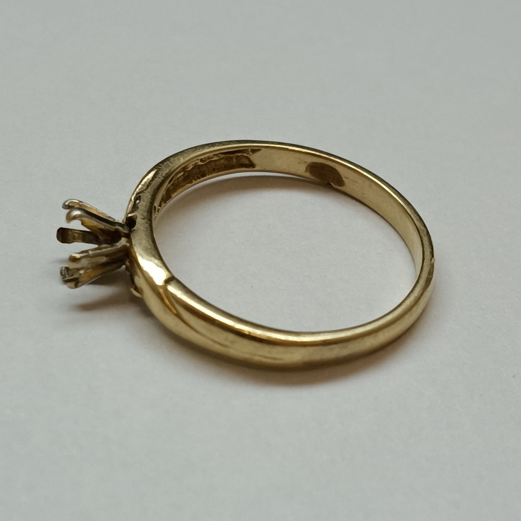 SOLITARIO ORO 14 K 2.5 GRMS (SEMINUEVO)
