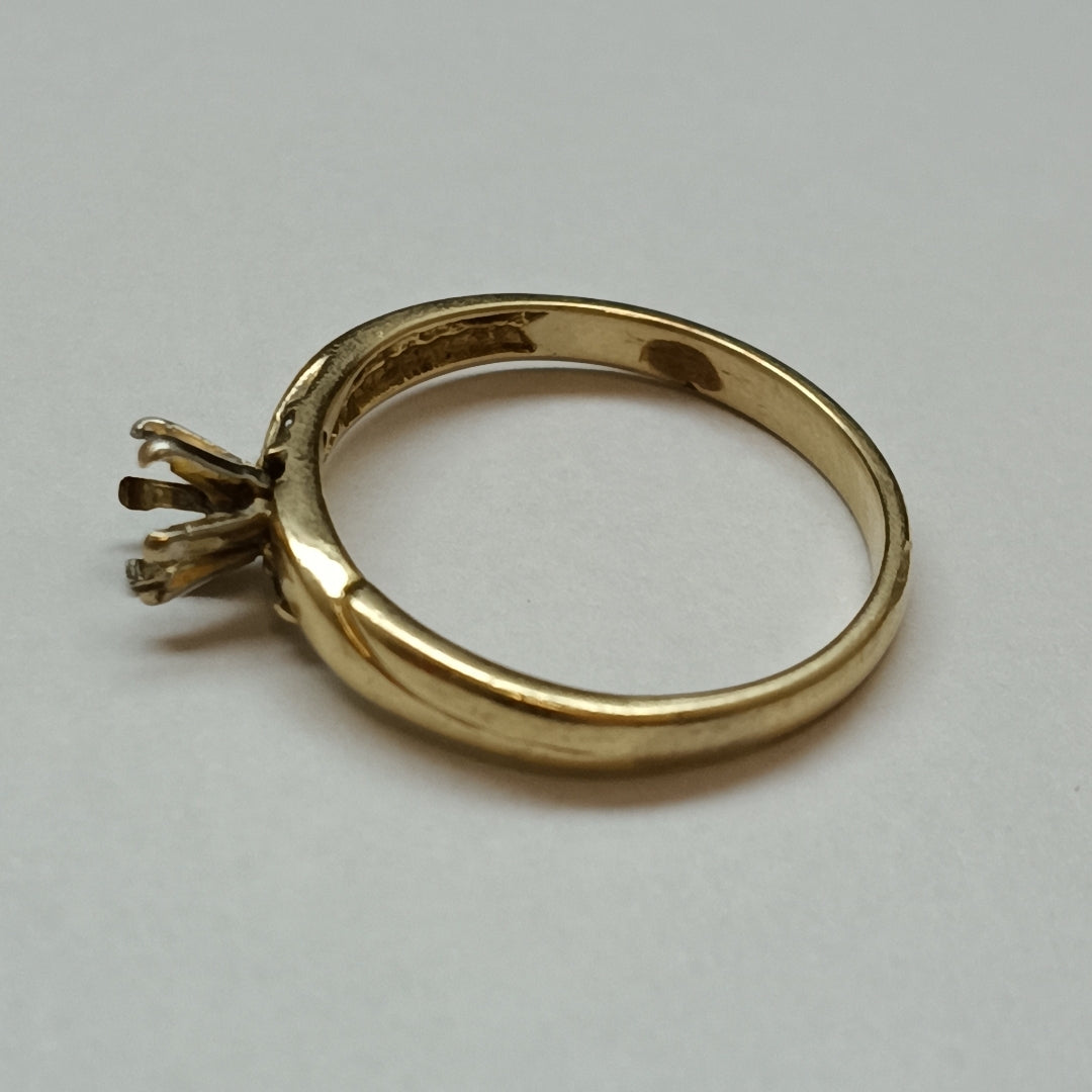 SOLITARIO ORO 14 K 2.5 GRMS (SEMINUEVO)