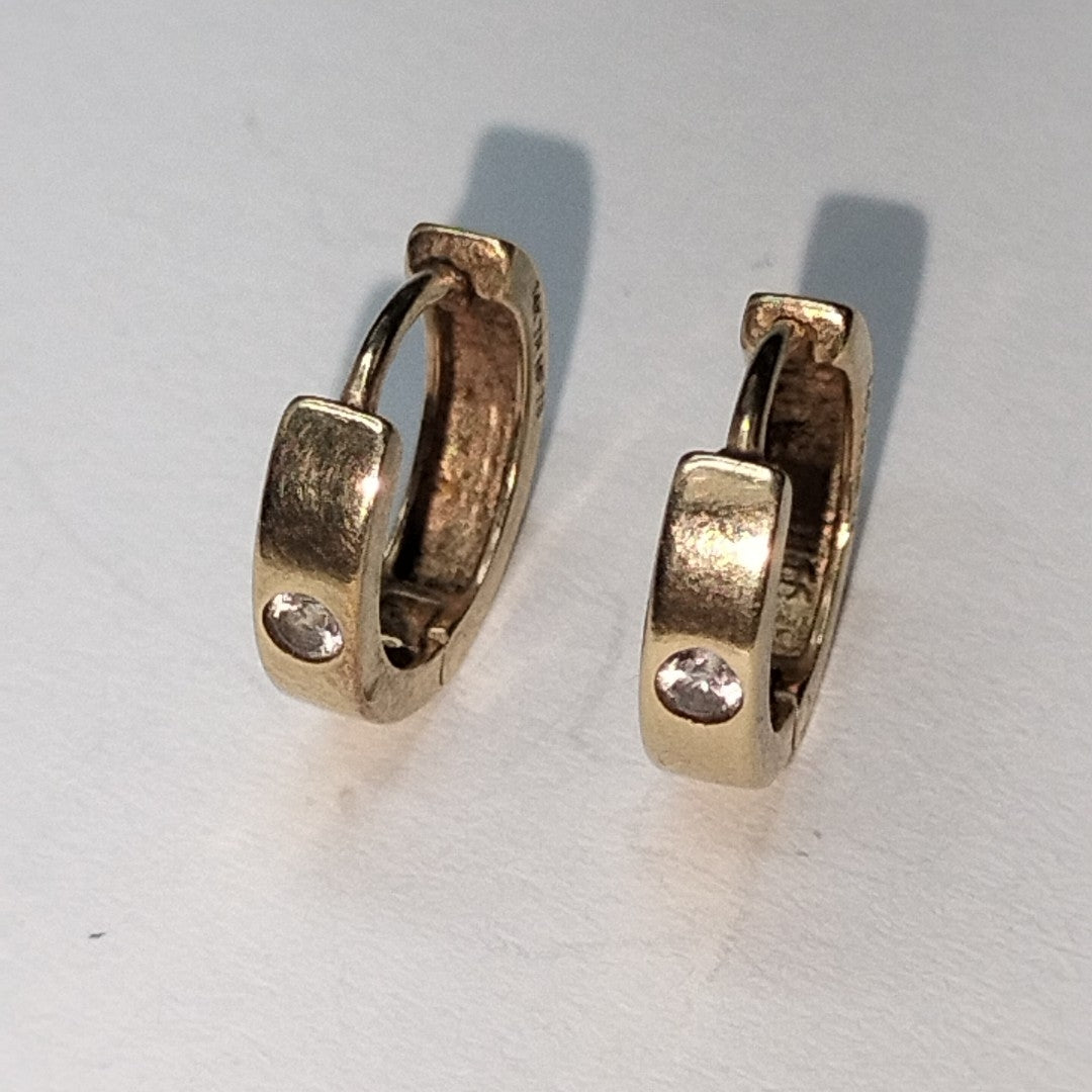 ARRACADAS PAR ORO 14 K 1.1 GRMS (SEMINUEVO)