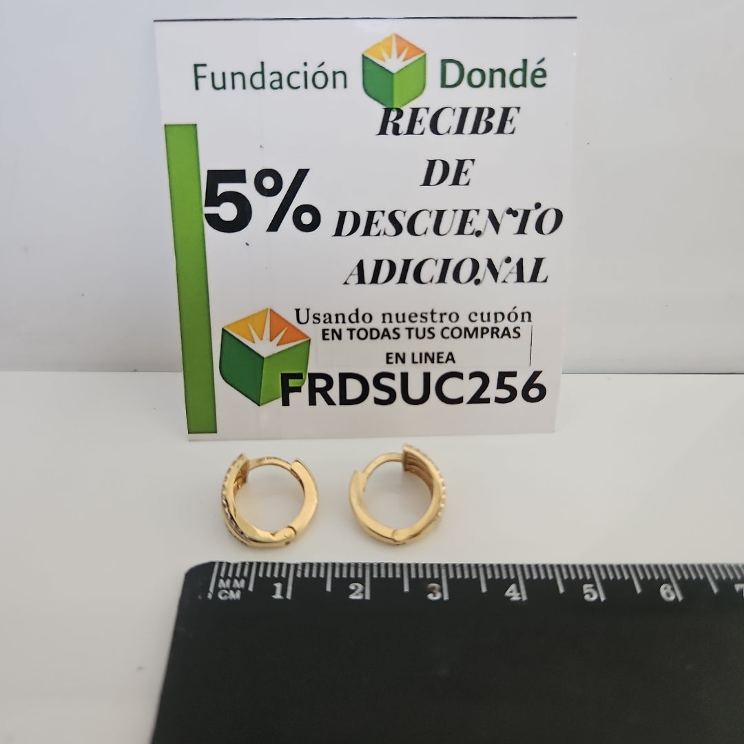 HUGGIES ORO 14K 2.7 (NUEVO)
