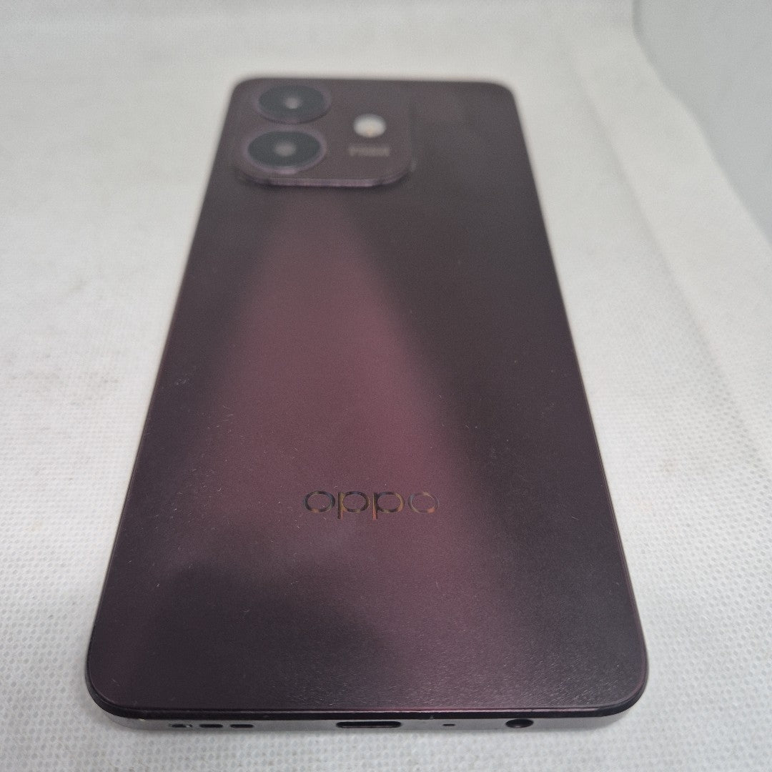 CELULAR OPPO A40 CPH2669 (2024) 256 GB 4 GB RAM (SEMINUEVO)