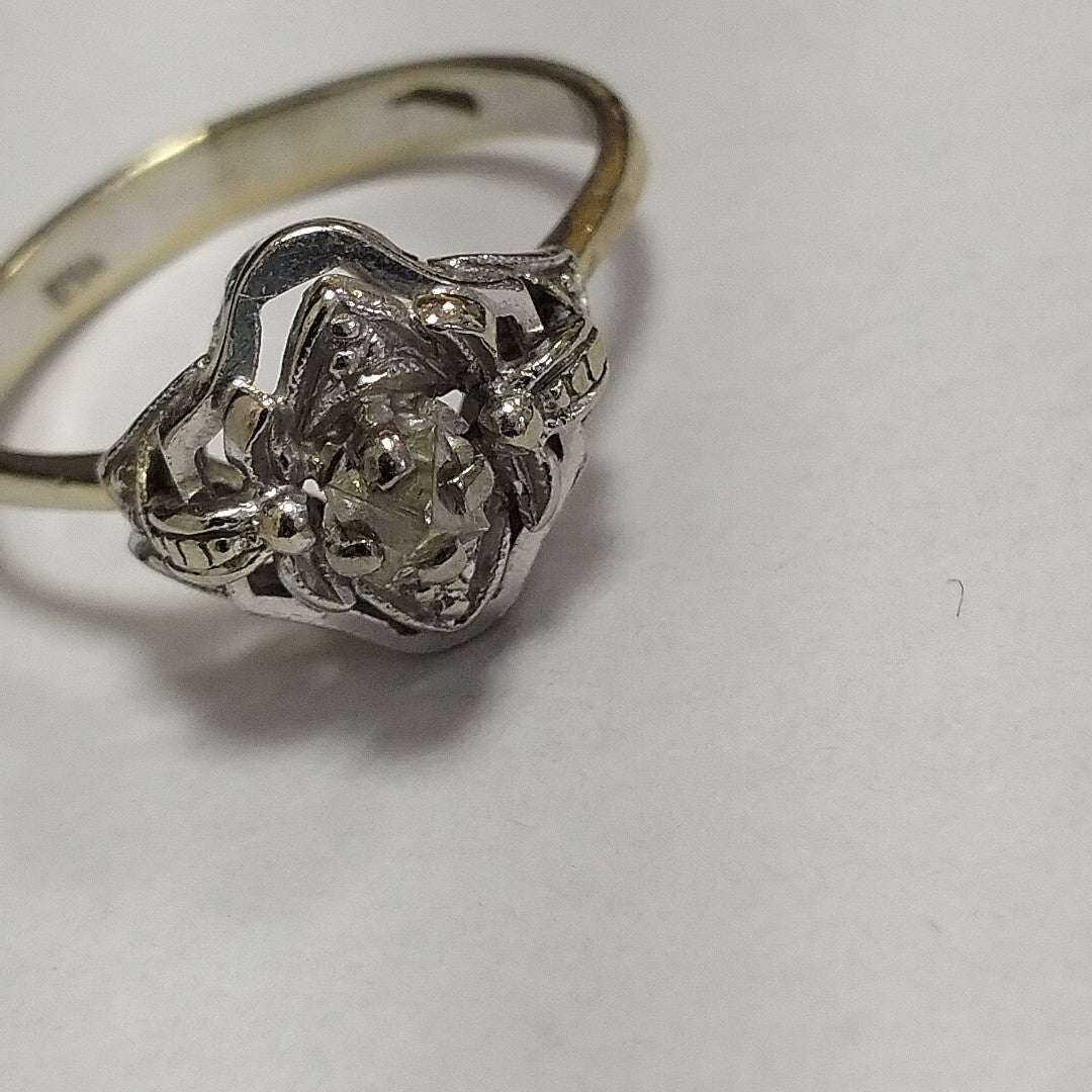 ANILLITO, SOLITARIO ORO BLANCO 14 K 2.9 GRMS (SEMINUEVO)