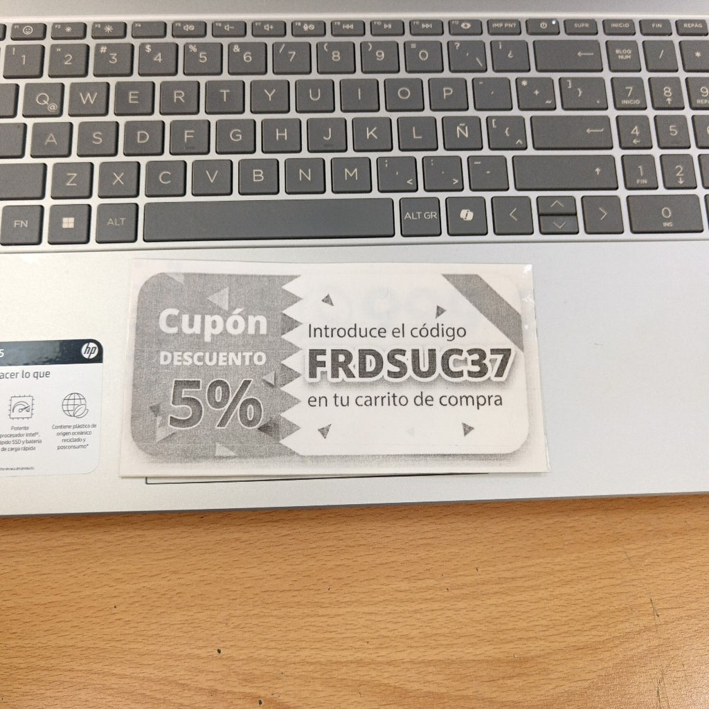 LAPTOP HP 15-FD0231LA (2025) 512 GB SSD 8 GB RAM (SEMINUEVO)
