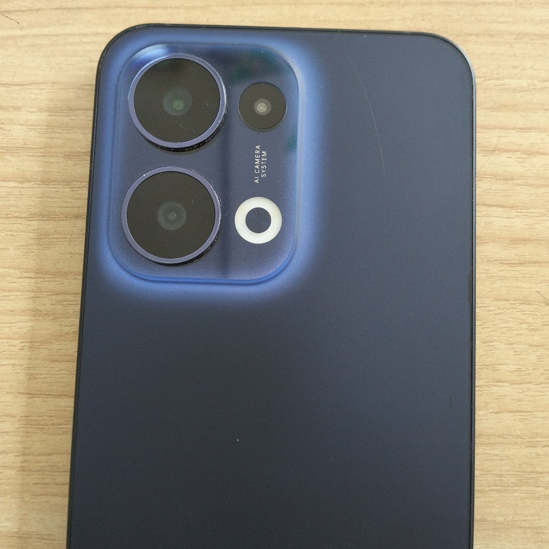 CELULAR OPPO RENO13 5G CPH2689 (2024) 512 GB 12 GB RAM (SEMINUEVO)