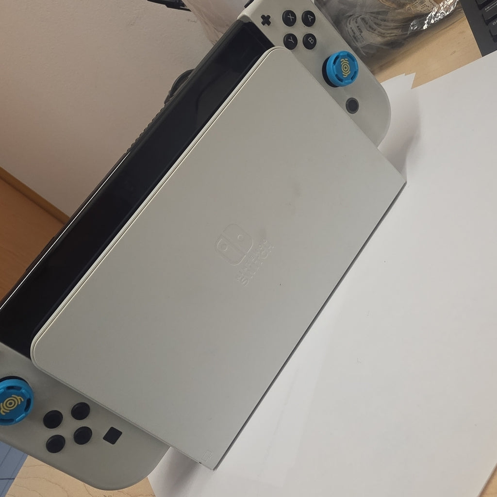 CONSOLA DE VIDEOJUEGO NINTENDO SWITCH OLED 64 GB (SEMINUEVO)