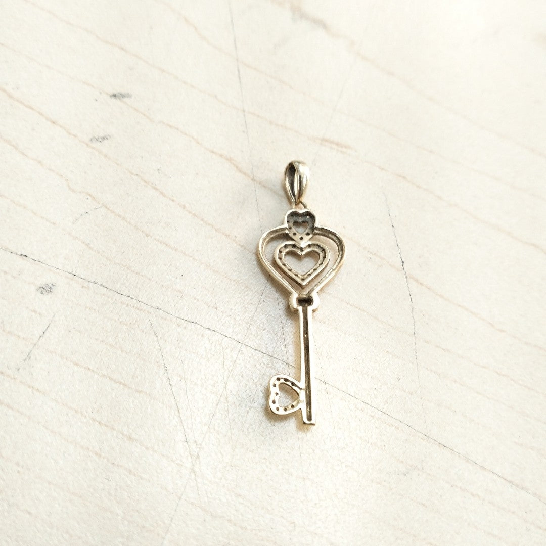 DIJE ORO 14 K 2.2 GRMS (SEMINUEVO)