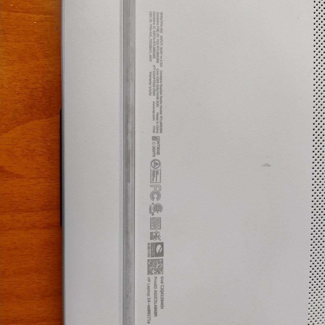 LAPTOP HP 14-EM0017LA (2024) 512 GB SSD 8 GB RAM (SEMINUEVO)