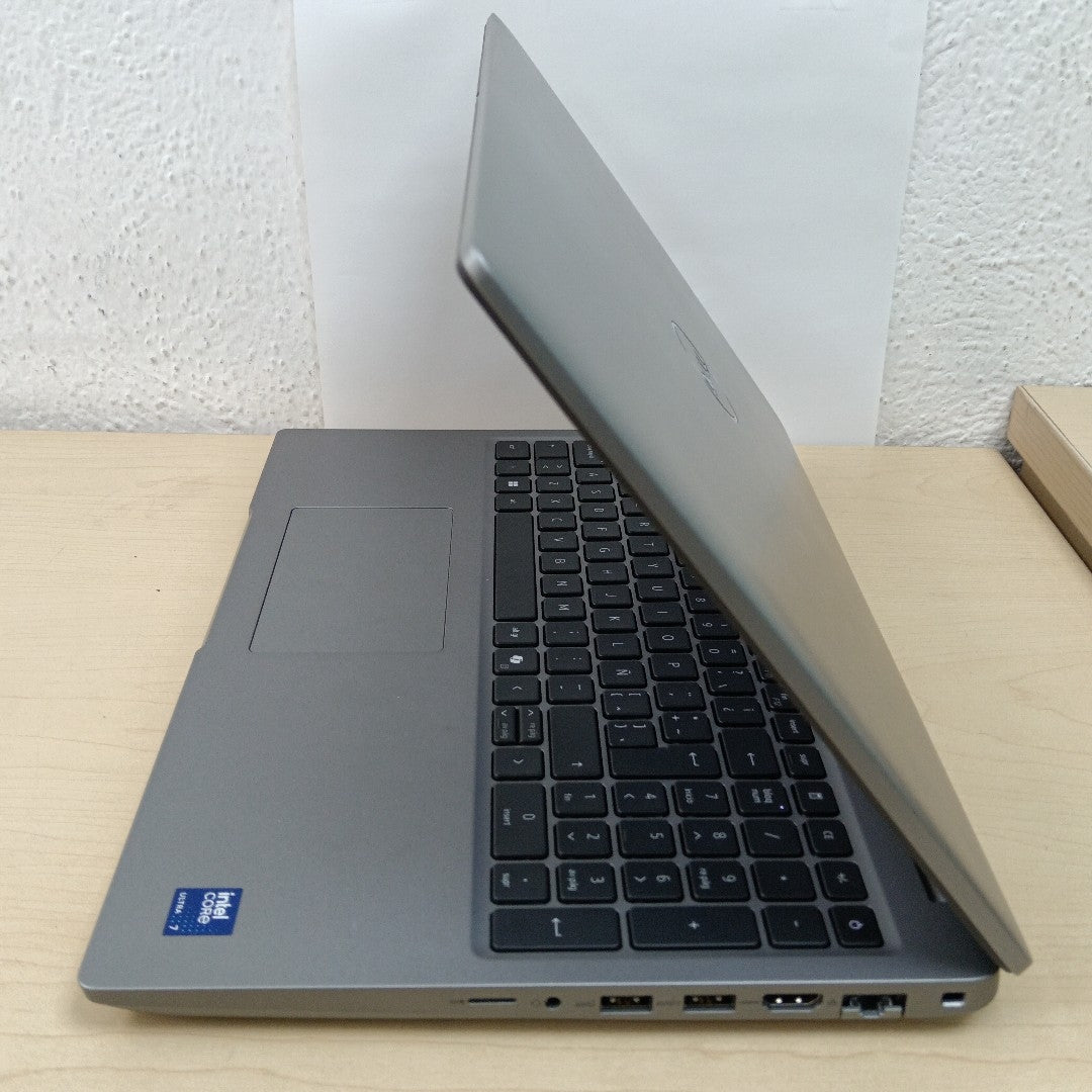 LAPTOP DELL PRECISION 3591 (2024) 512 GB SSD 16 GB RAM (SEMINUEVO)