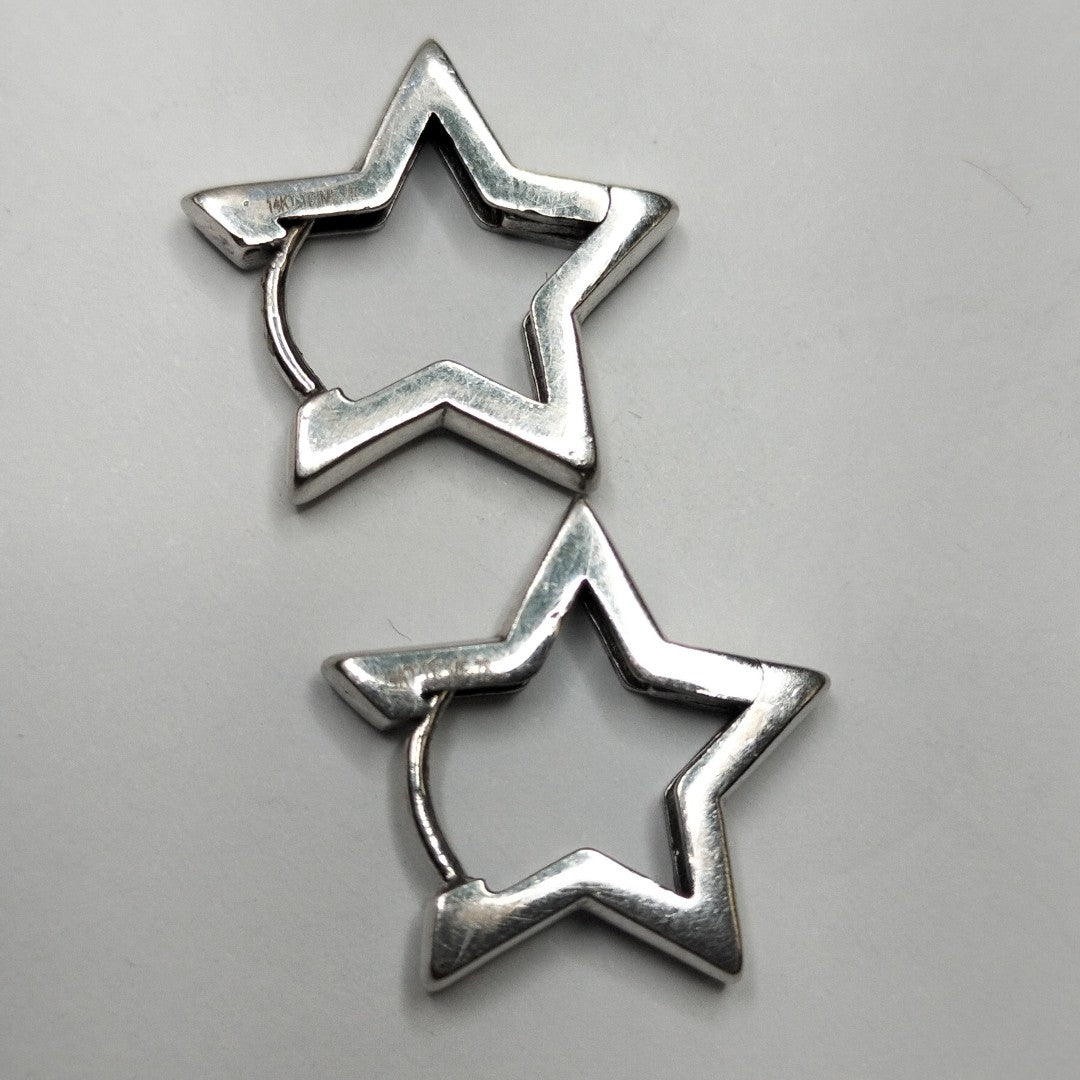ARETES PAR ORO BLANCO 14 K 2.5 GRMS (SEMINUEVO)