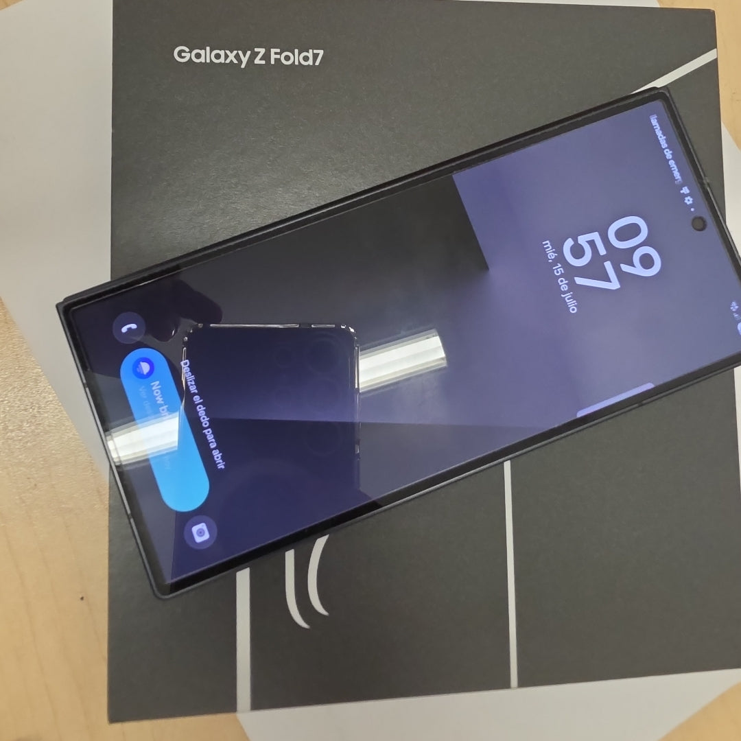 CELULAR SAMSUNG GALAXY Z FOLD7 SM-F966B (2025) 1 TB 16 GB RAM (SEMINUEVO)