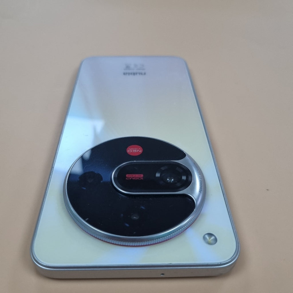CELULAR NUBIA FOCUS 2 Z2462N (2025) 256 GB 8 GB RAM