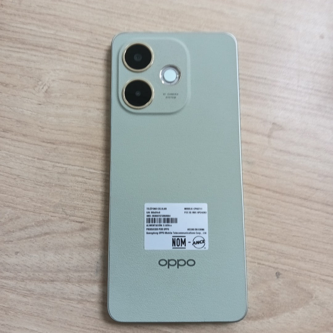 CELULAR OPPO A5 PRO CPH2711 (2025) 256 GB 8 GB RAM (SEMINUEVO)