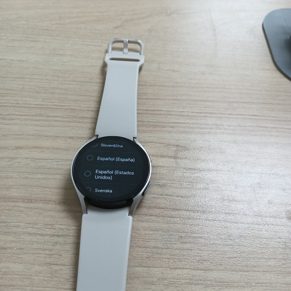 SMARTWATCH SAMSUNG GALAXY WATCH 6 SM-R935U 40 MM GPS + CELULAR (SEMINUEVO)