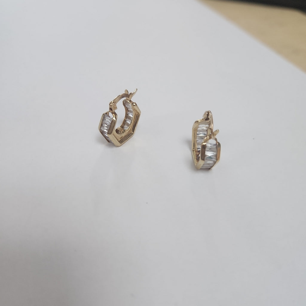 ARETES PAR ORO 10 K 3.3 GRMS (SEMINUEVO)