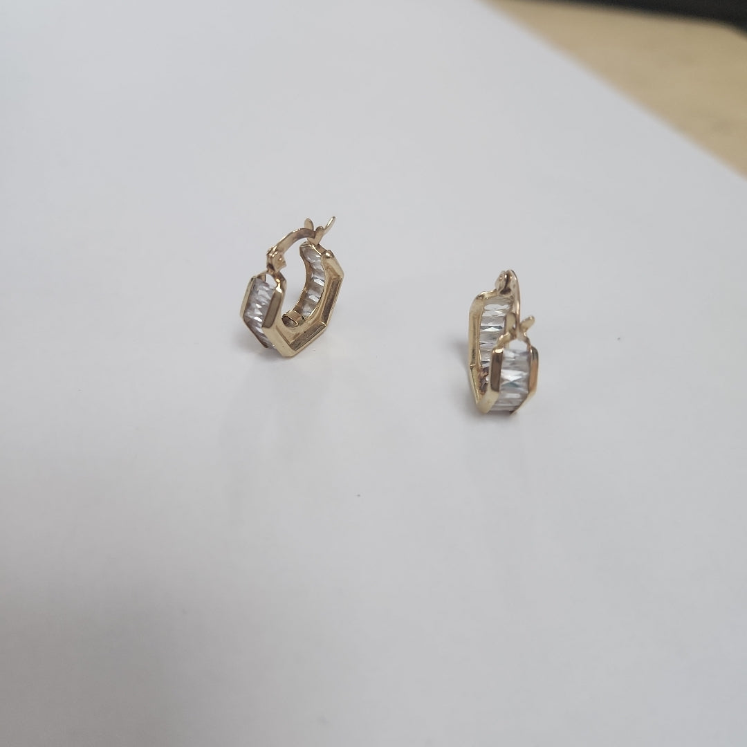 ARETES PAR ORO 10 K 3.3 GRMS (SEMINUEVO)