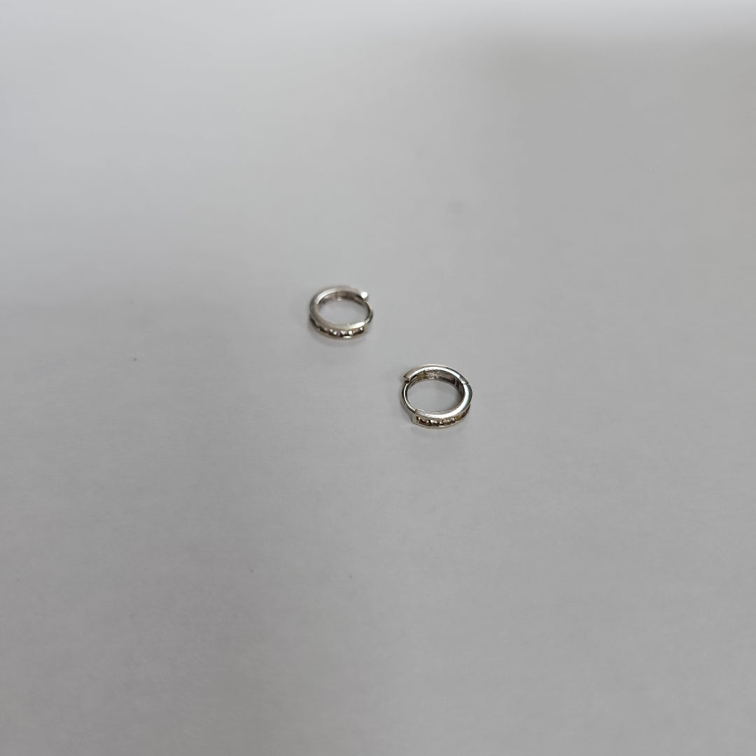 ARRACADAS PAR ORO BLANCO 14 K 1,00 GRMS (SEMINUEVO)
