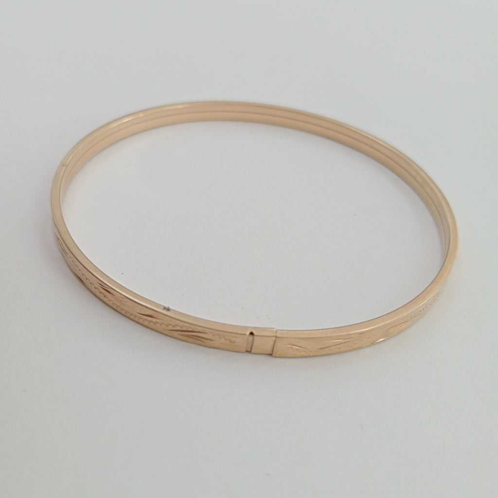 PULSERA RIGIDA ORO 10 K 5.4 GRMS (SEMINUEVO)