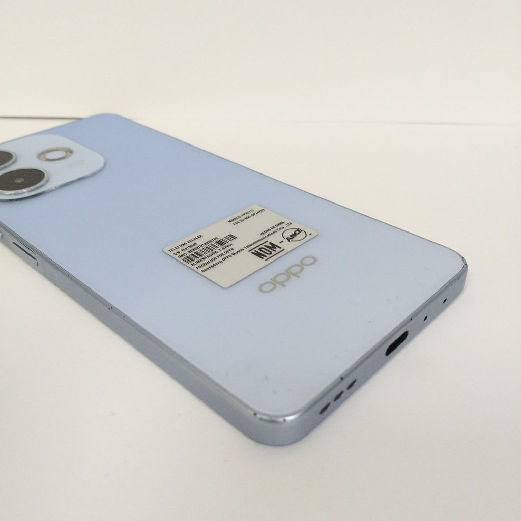 CELULAR OPPO A5 PRO CPH2711 (2025) 256 GB 8 GB RAM (SEMINUEVO)