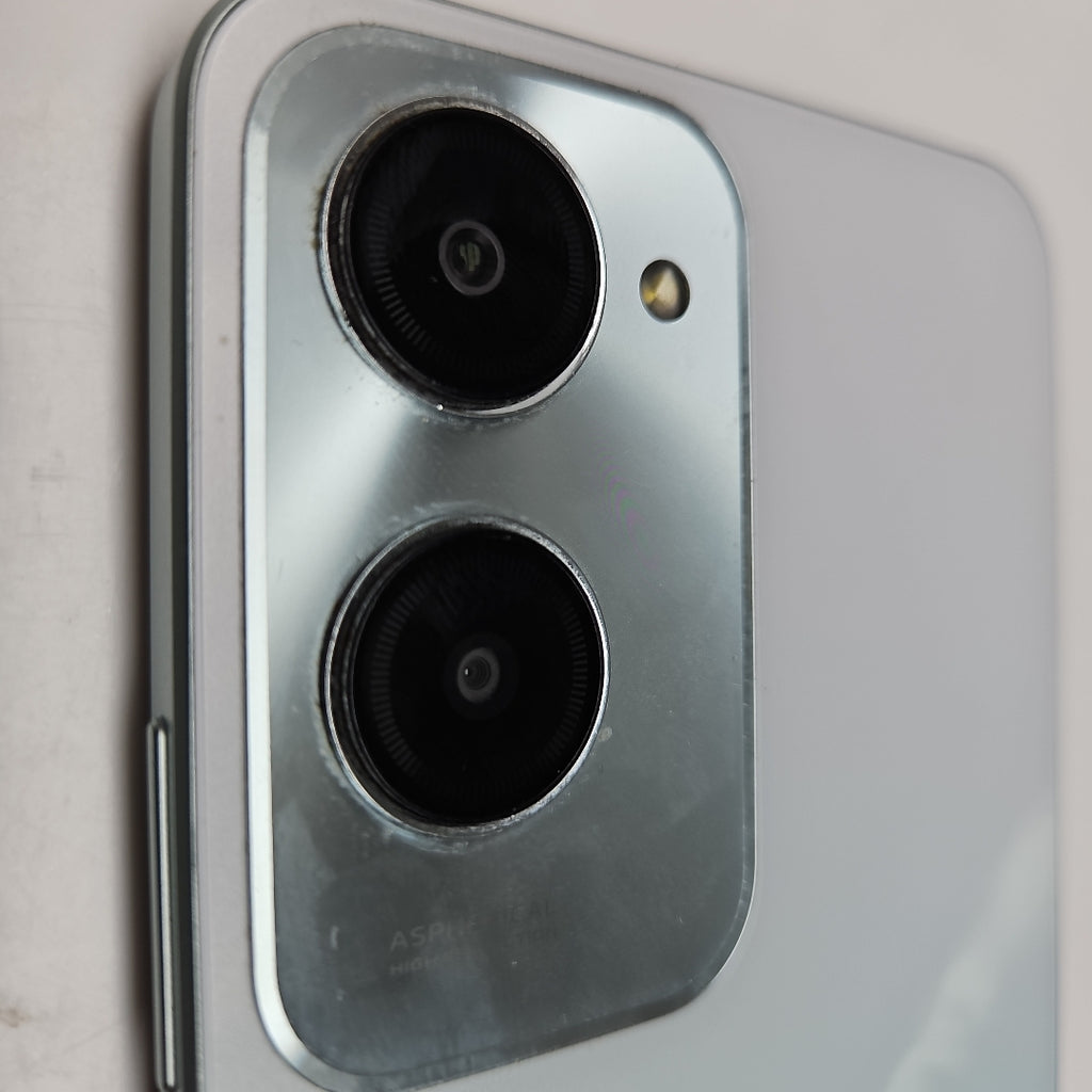 CELULAR VIVO Y18 V2333 128 GB 6 GB (SEMINUEVO)