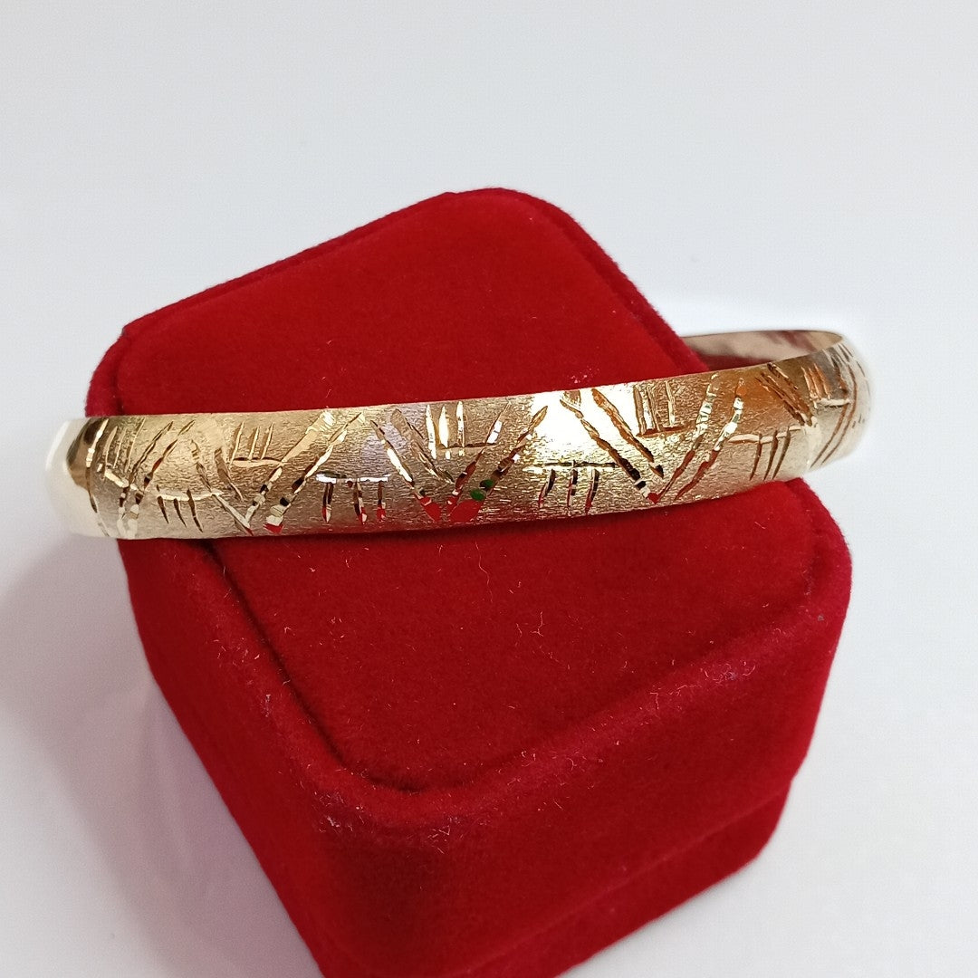 PULSERA RIGIDA ORO 10 K 10.3 GRMS (SEMINUEVO)