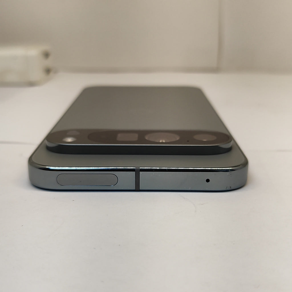 CELULAR GOOGLE PIXEL 9 PRO XL GGX8B (2024) 256 GB 16 GB RAM (SEMINUEVO)