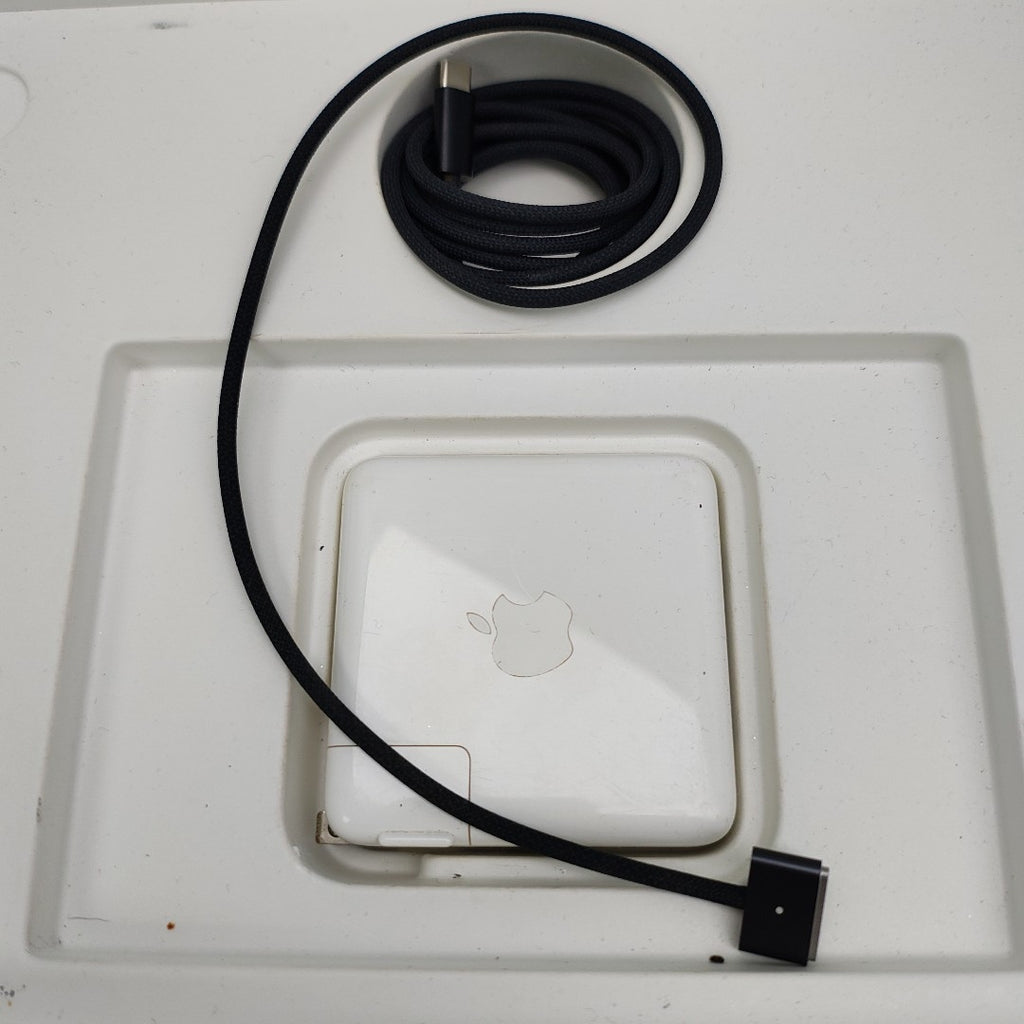LAPTOP APPLE MACBOOK PRO 14" 2023 A2992 (CPU 12/GPU 18) 1 TB SSD 18 GB RAM (SEMINUEVO)
