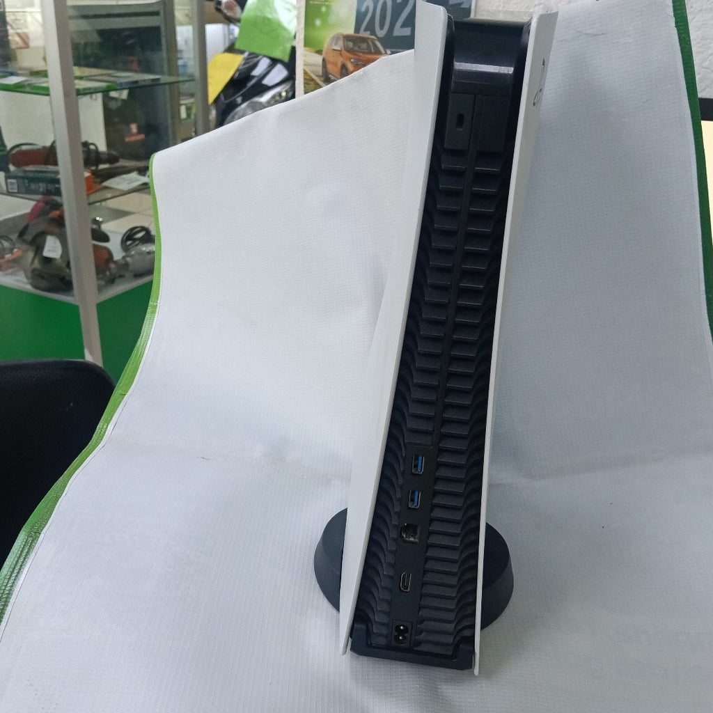 CONSOLA DE VIDEOJUEGO SONY PS5 825 SSD (SEMINUEVO)