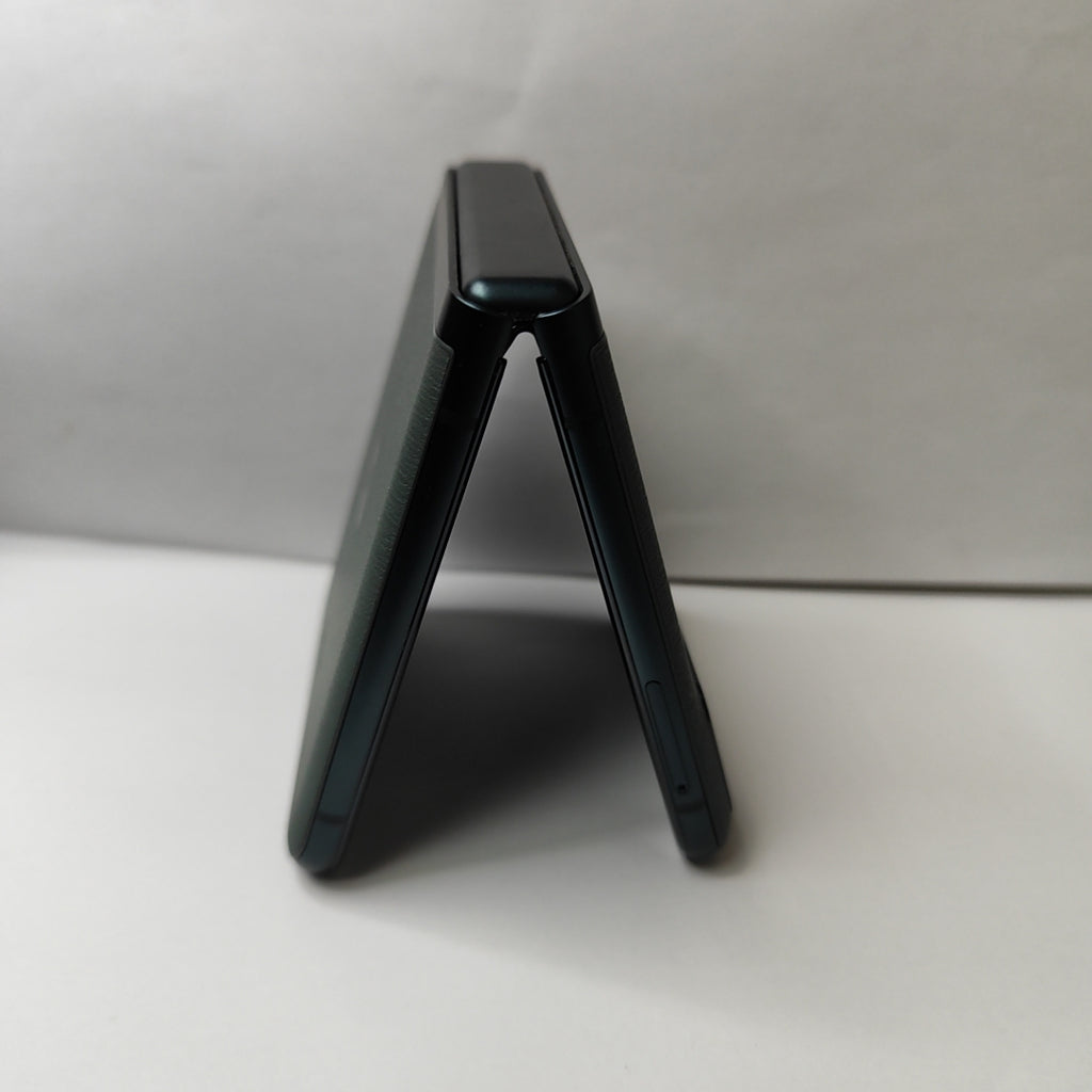 CELULAR MOTOROLA RAZR 40 XT2323-1 (2023) 256 GB 8 GB RAM (SEMINUEVO)