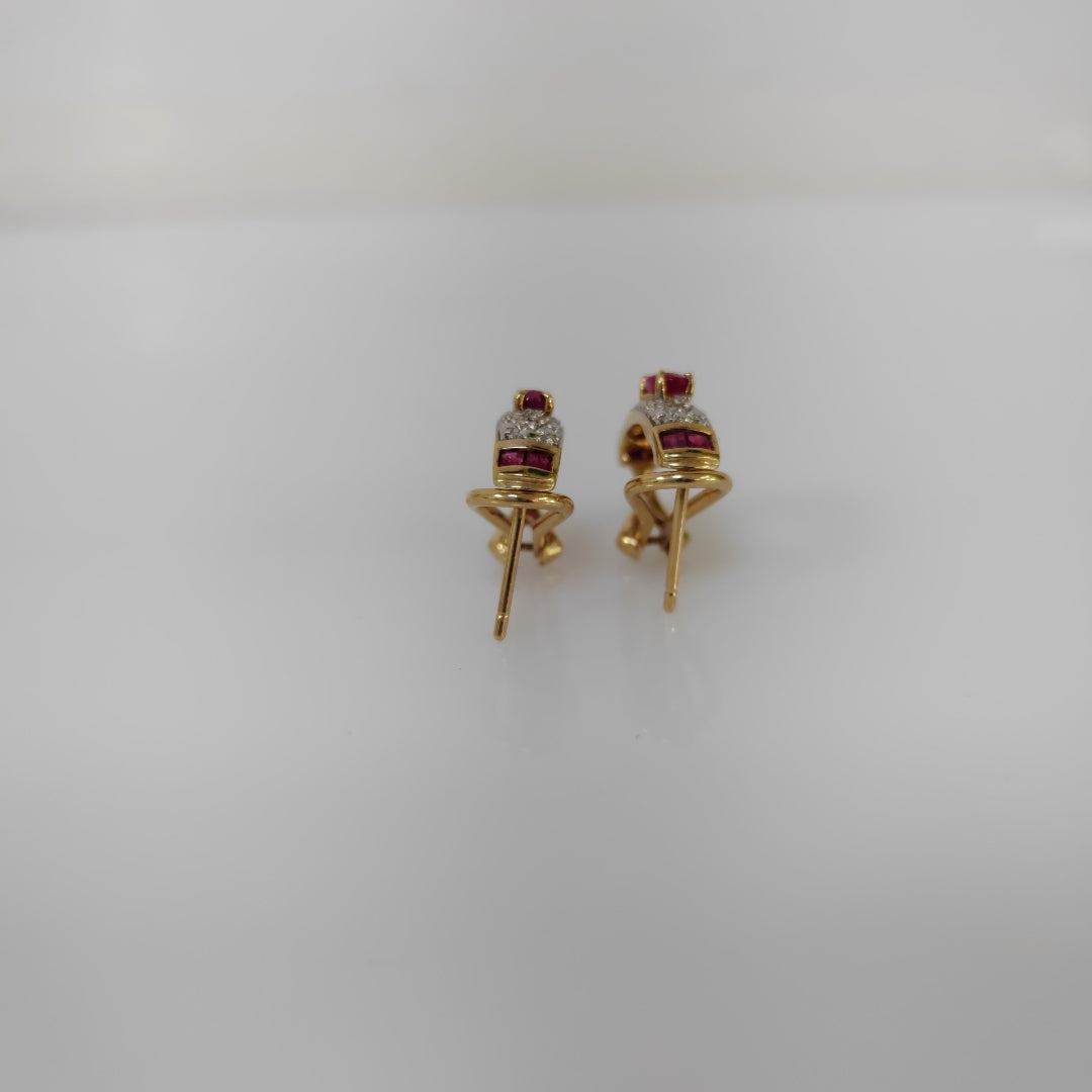 ARETES PAR ORO 14 K 4.5 GRMS (SEMINUEVO)