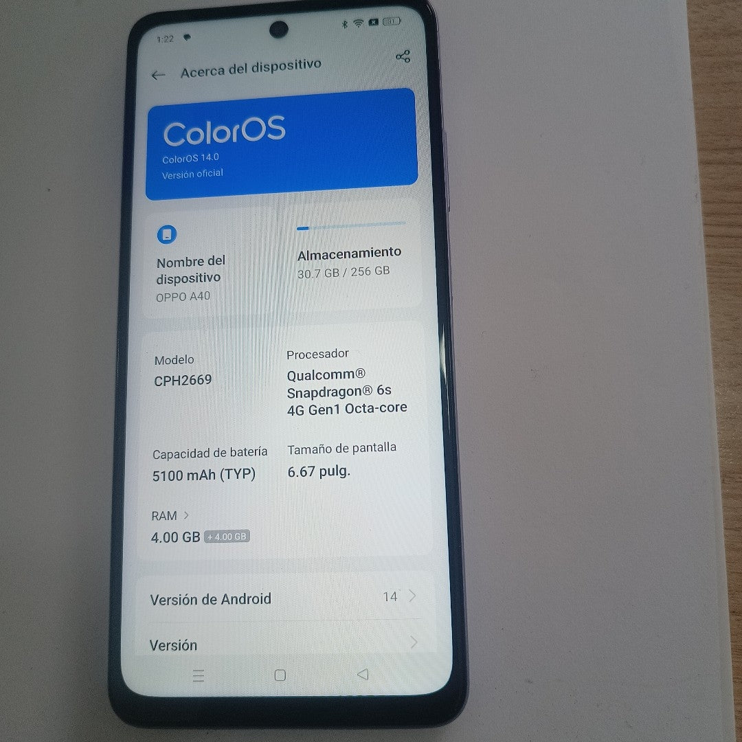 CELULAR OPPO A40 CPH2669 (2024) 256 GB 4 GB RAM (SEMINUEVO)