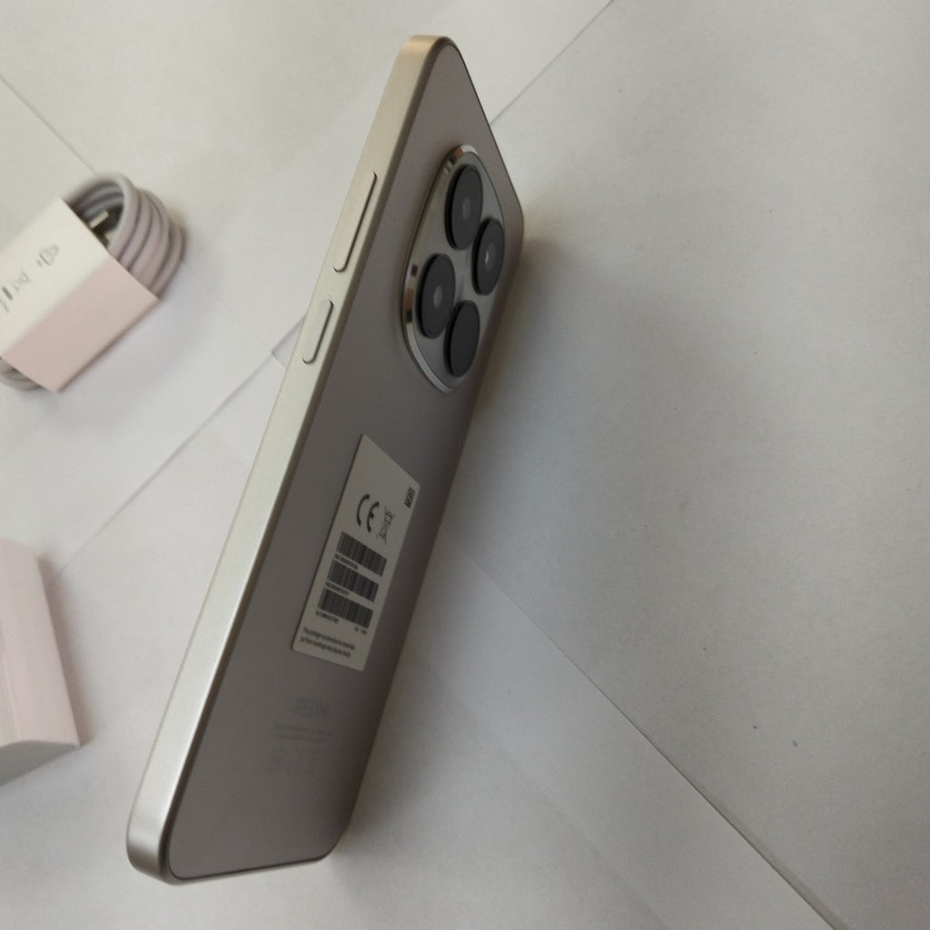 CELULAR XIAOMI REDMI NOTE 15 PRO 5G 25080RABDG (2026) 512 GB 8 GB RAM (SEMINUEVO)