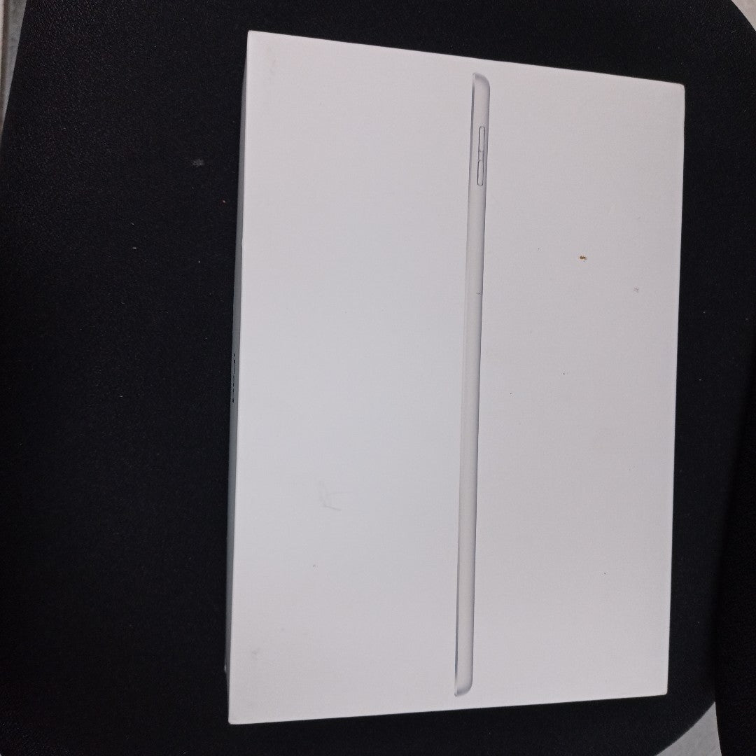 TABLETA APPLE IPAD 9 A2602 64 GB 3 GB RAM