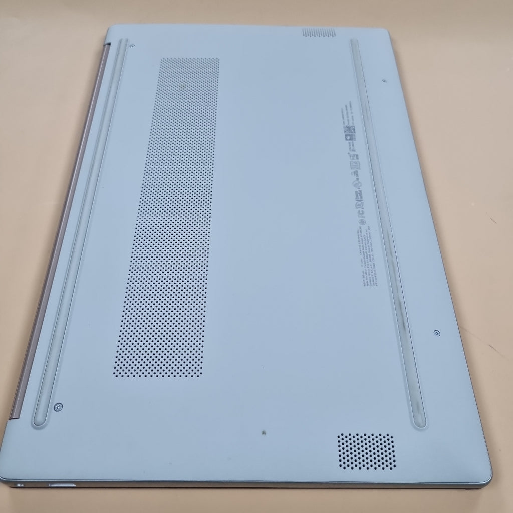LAPTOP HP 15-FC0068LA (2024) 512 GB SSD 8 GB RAM (SEMINUEVO)