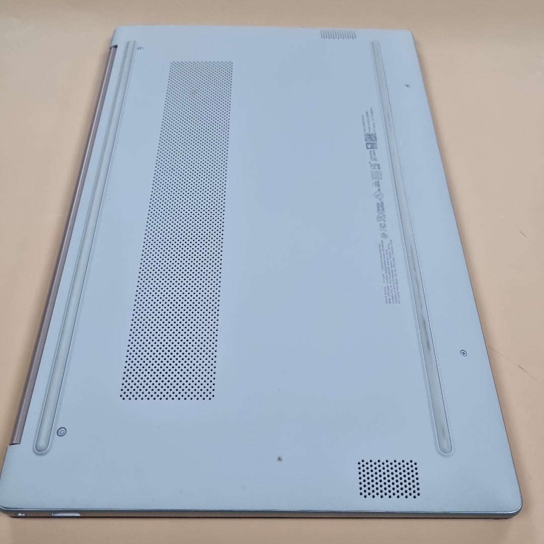 LAPTOP HP 15-FC0068LA (2024) 512 GB SSD 8 GB RAM (SEMINUEVO)