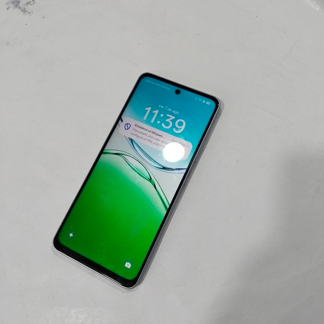 CELULAR OPPO A5 PRO CPH2711 (2025) 256 GB 8 GB RAM (SEMINUEVO)