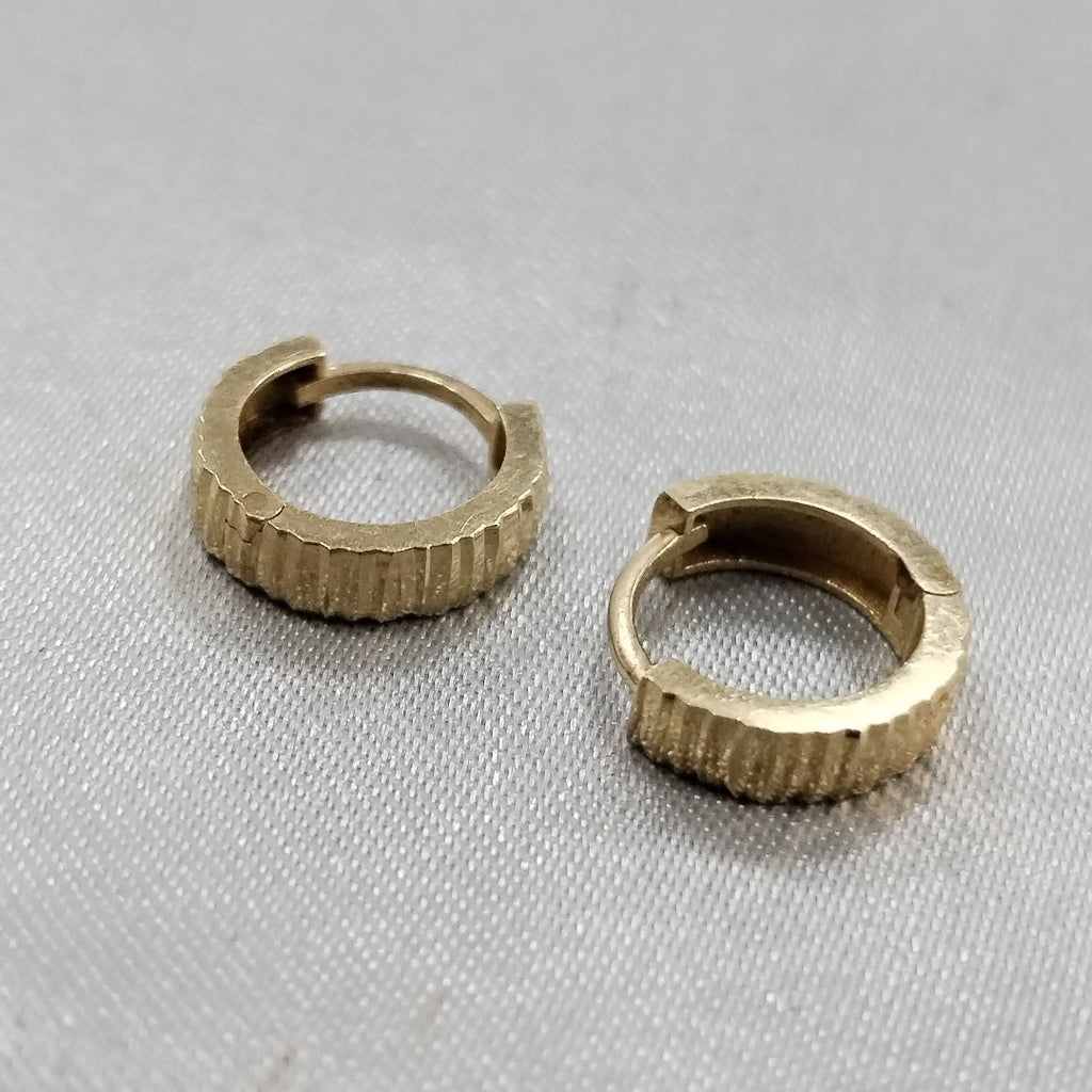 ARRACADAS PAR ORO 10 K 1 GRMS (SEMINUEVO)