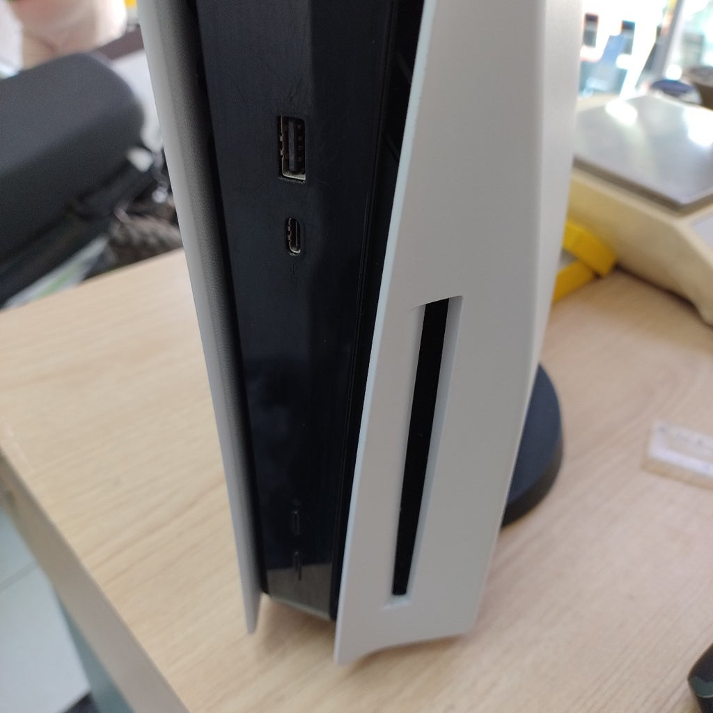 CONSOLA DE VIDEOJUEGO SONY PS5 825 SSD (SEMINUEVO)